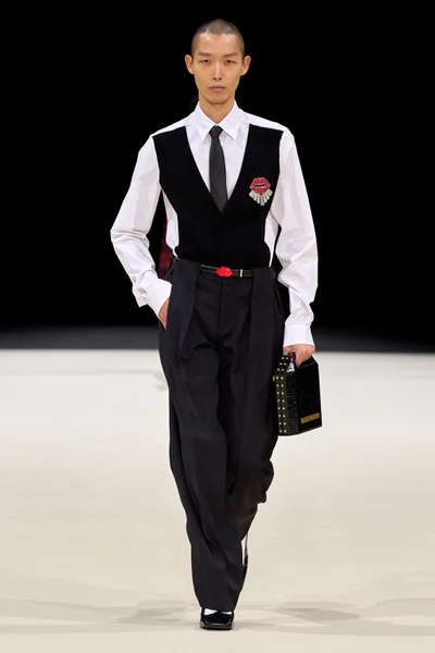 Look 5
